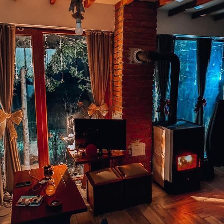 Cece'S Home Маврово Экстерьер фото